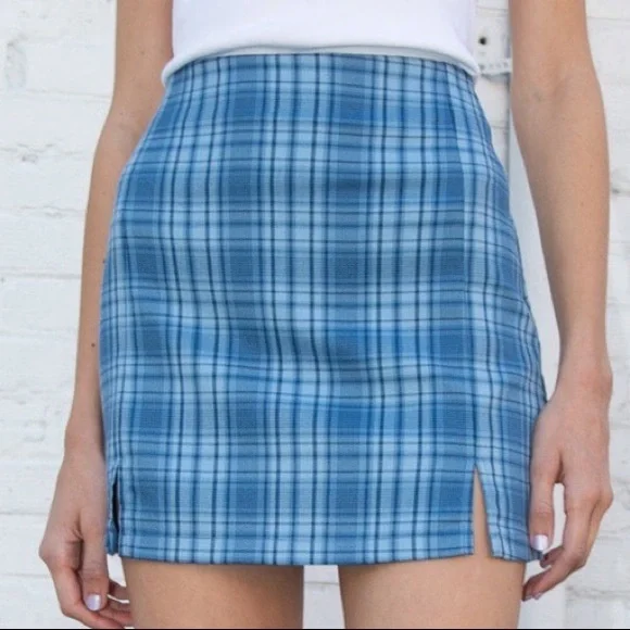 Brandy Melville Bundle Paige Top And Cara Mini Skirt - Picture 9 of 10